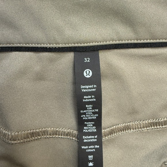 Lululemon ABC Pants Mens 32x32 Taupe Khaki Performance Chino Commute Reflective - Picture 3 of 9